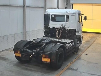 NISSAN UD