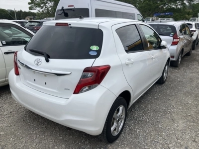 TOYOTA VITZ