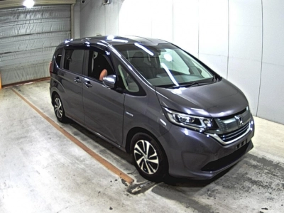 HONDA FREED + HYBRID