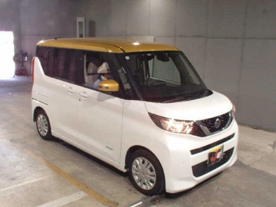 NISSAN ROOX