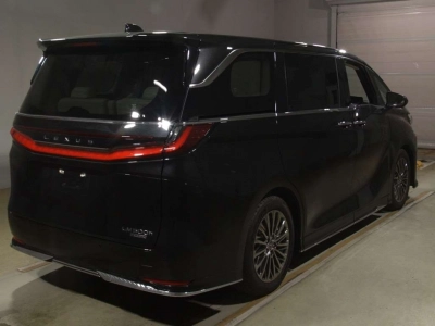 LEXUS LM