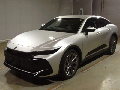 TOYOTA CROWN CROSSOVER