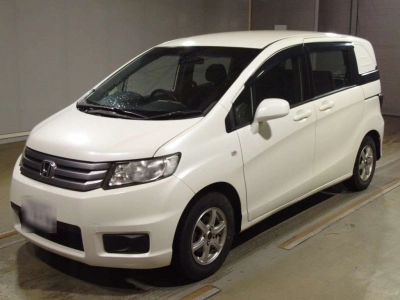 HONDA FREED SPIKE