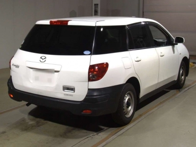 MAZDA FAMILIA VAN
