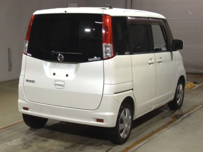 NISSAN ROOX