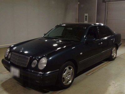 MERCEDES BENZ E CLASS