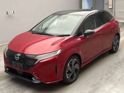 NISSAN AURA