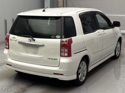 TOYOTA RAUM
