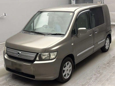 HONDA MOBILIO SPIKE