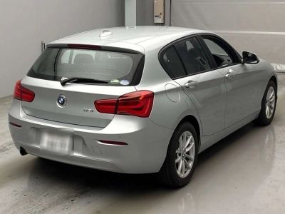 BMW 1 SERIES