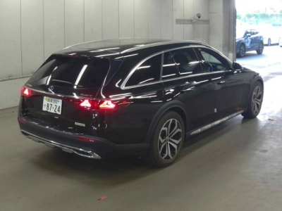 MERCEDES BENZ E-CLASS ALL-TERRAIN
