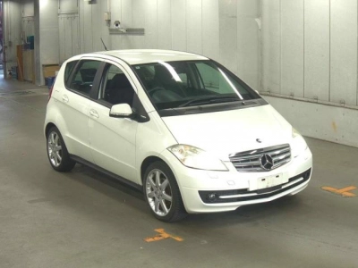MERCEDES BENZ A CLASS