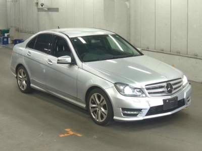 MERCEDES BENZ C CLASS