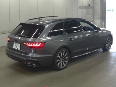 AUDI A4 AVANTE