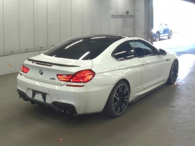 BMW 6 SERIES