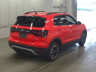 VOLKSWAGEN T-CROSS