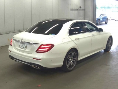 MERCEDES BENZ E CLASS