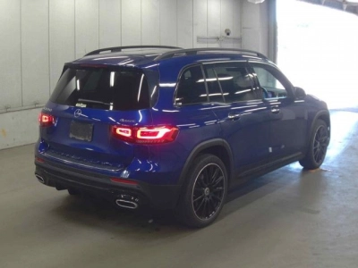 MERCEDES BENZ GLB
