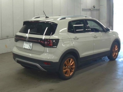 VOLKSWAGEN T-CROSS