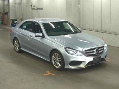 MERCEDES BENZ E CLASS