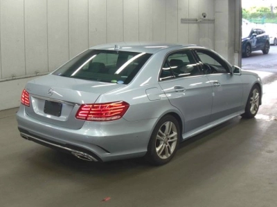 MERCEDES BENZ E CLASS