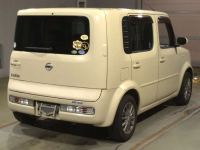 NISSAN CUBE