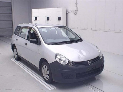 NISSAN AD
