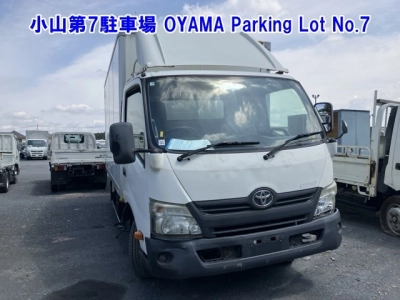 TOYOTA DYNA
