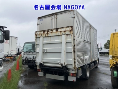 MITSUBISHI CANTER