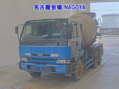 NISSAN UD