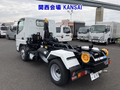 MITSUBISHI CANTER