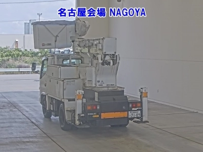 MITSUBISHI CANTER