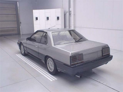 NISSAN SKYLINE