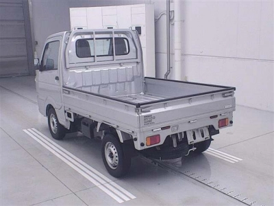 NISSAN NT100 CLIPPER