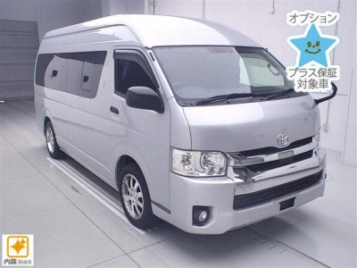 TOYOTA REGIUS ACE