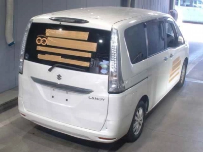 SUZUKI LANDY