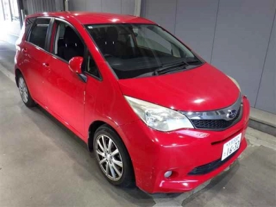SUBARU TREZIA