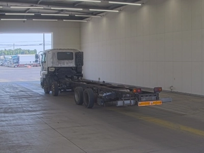 ISUZU GIGA