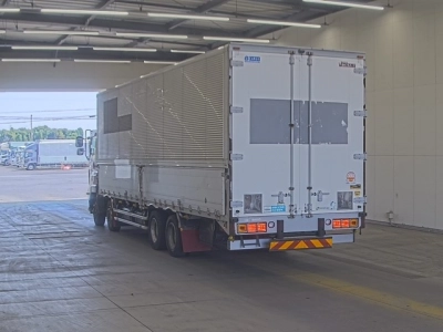 ISUZU GIGA