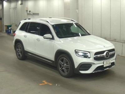 MERCEDES BENZ GLB