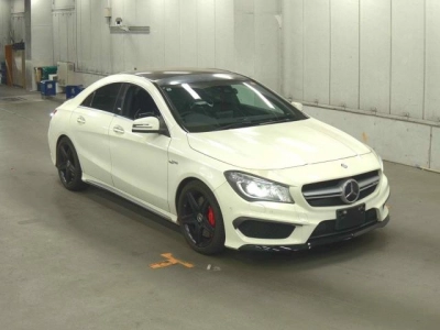 MERCEDES BENZ AMG CLA