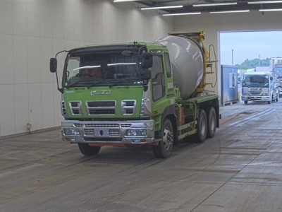 ISUZU GIGA