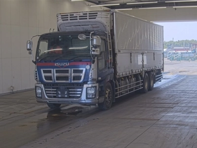 ISUZU GIGA