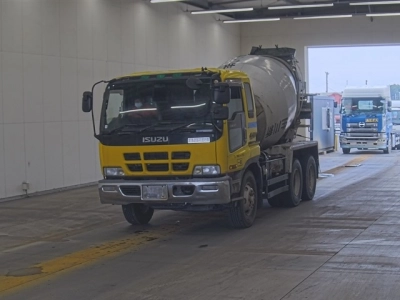 ISUZU GIGA