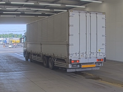 MITSUBISHI FUSO SUPER GREAT