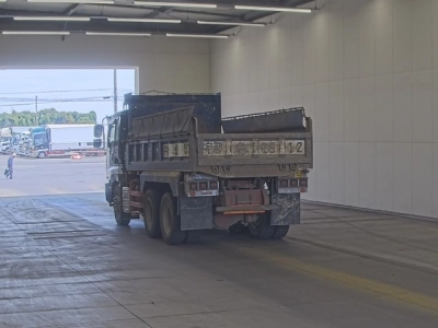 ISUZU GIGA