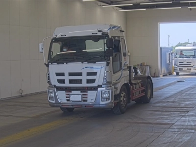 ISUZU GIGA