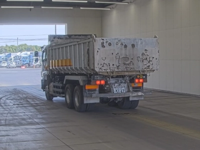ISUZU GIGA