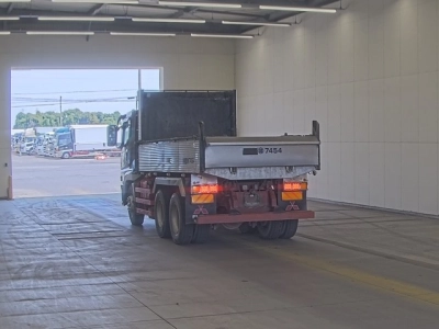 MITSUBISHI FUSO SUPER GREAT