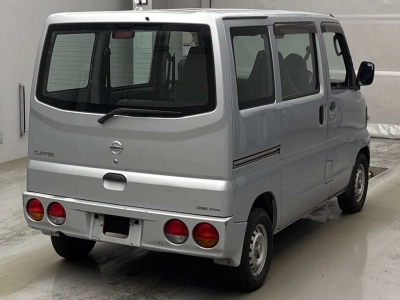 NISSAN CLIPPER VAN